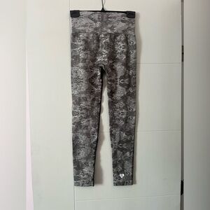 XS218 Women’s best compression leggings
